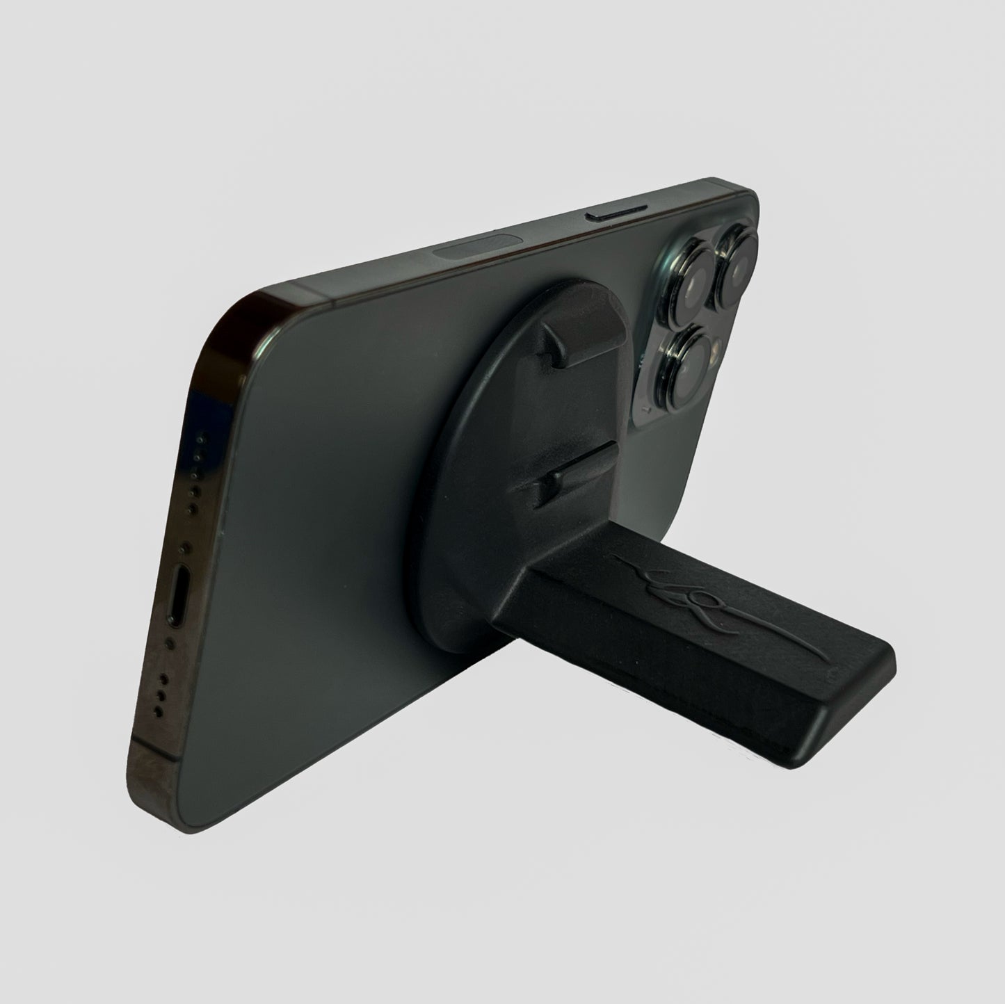 Mountain Mag Phone Holder